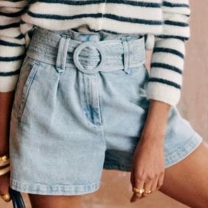 Sézane Paris NWT Deia Short Shorts Light Bleu Snow Wash Pleated High Rise XL 46